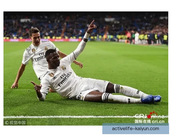 维尼修斯在点球点的表现持续提升，今季罚球数据值得关注。强迹象。